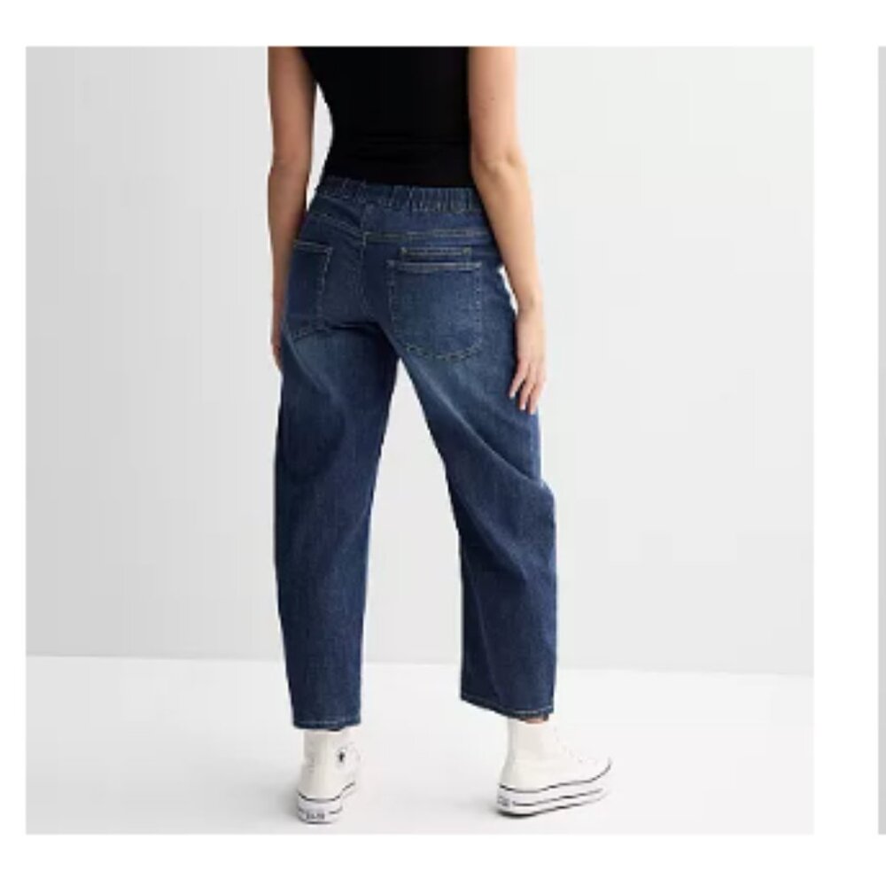 Stylish Indigo Boyfriend Jeans for Women - Picture 2 of 8
